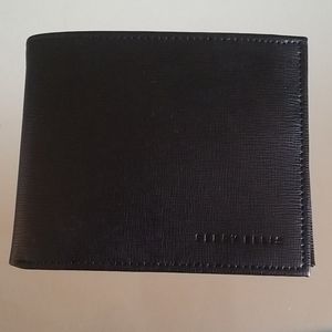 Perry Ellis wallet